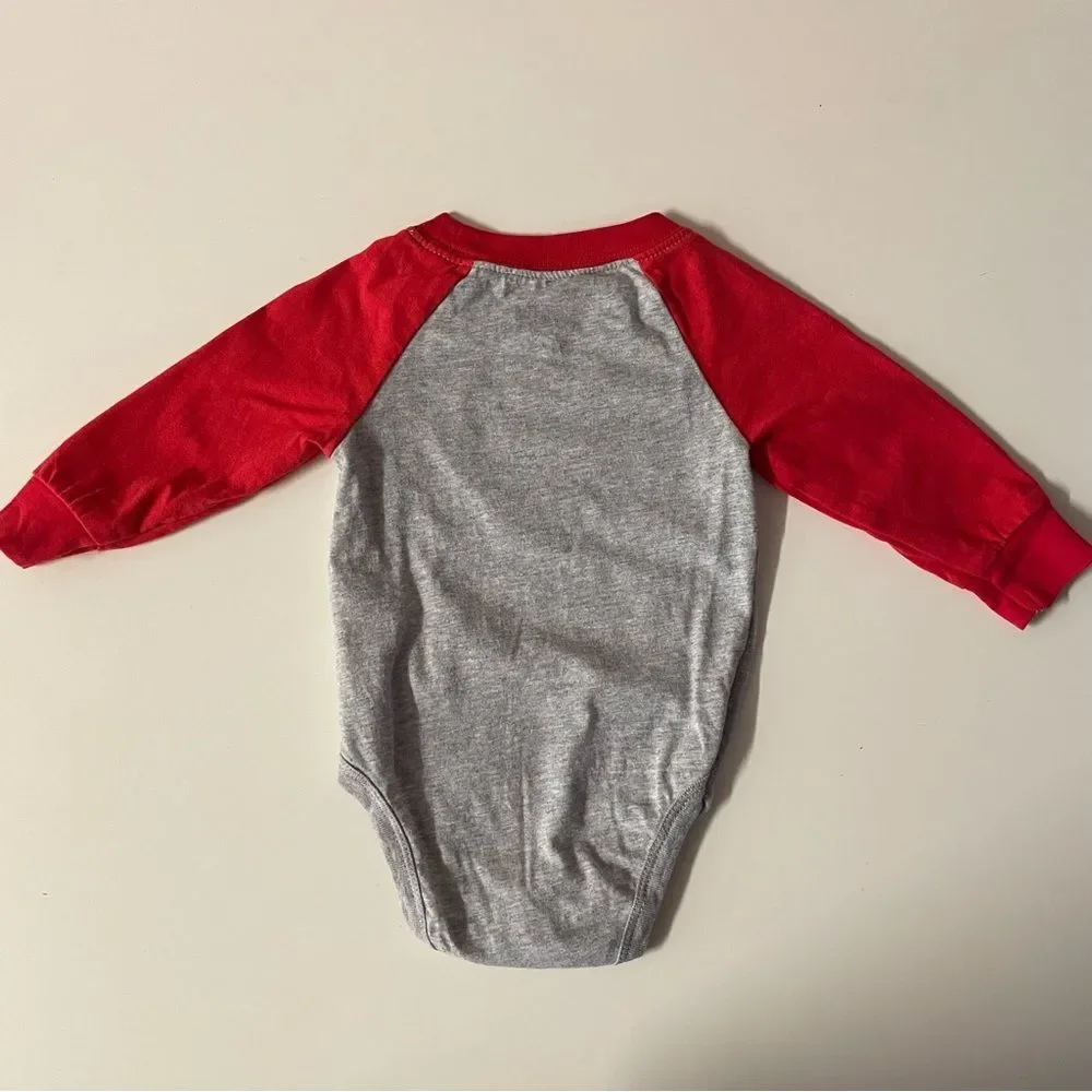 Carter’s Baby Boys’ 6 Months Long Sleeve Bodysuits EUC
